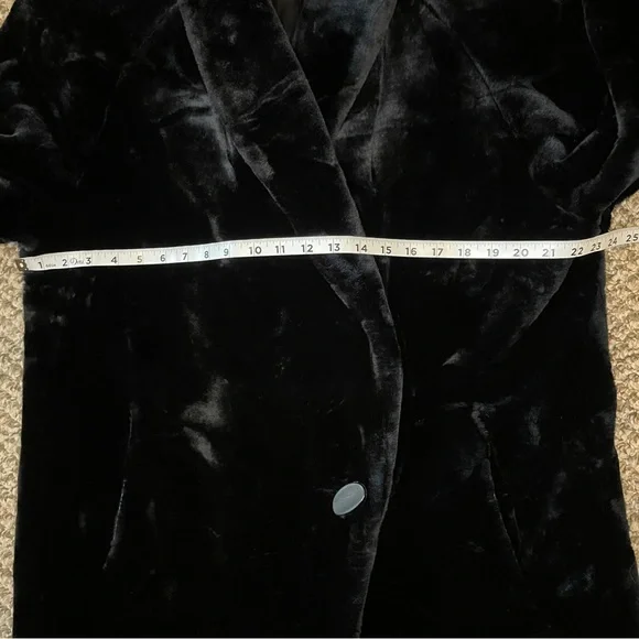 Vintage 80s/90s Donnybrook Oversized Plush Faux Fur Coat - Black - Picture 7 of 13